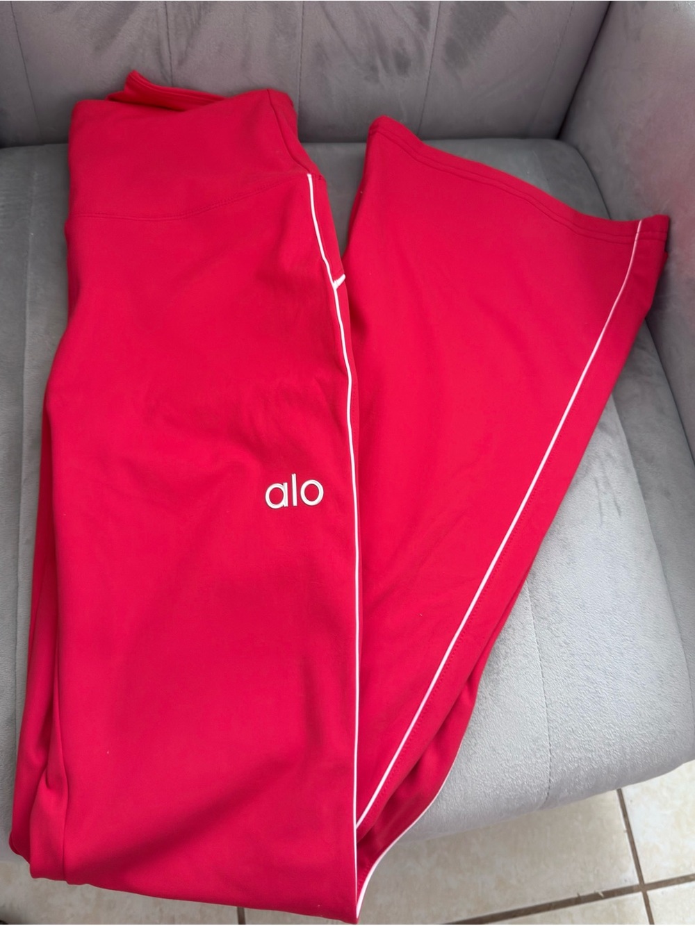 ALO Yoga Red Leggings with White Piping